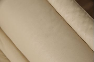 中古　超美品　EKORNES(エコーネス)　本革　ロイヤルシリーズ　オットマン付き　ストレスレスチェア(定価約46万円)(リクライニングチェア、アームチェア、椅子)(R-053070)