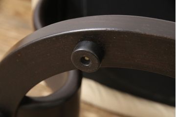中古　超美品　EKORNES(エコーネス)　本革　ロイヤルシリーズ　オットマン付き　ストレスレスチェア(定価約46万円)(リクライニングチェア、アームチェア、椅子)(R-053070)