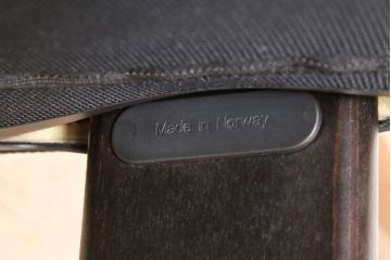 中古　超美品　EKORNES(エコーネス)　本革　ロイヤルシリーズ　オットマン付き　ストレスレスチェア(定価約46万円)(リクライニングチェア、アームチェア、椅子)(R-053070)