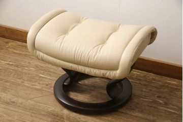 中古　超美品　EKORNES(エコーネス)　本革　ロイヤルシリーズ　オットマン付き　ストレスレスチェア(定価約46万円)(リクライニングチェア、アームチェア、椅子)(R-053071)