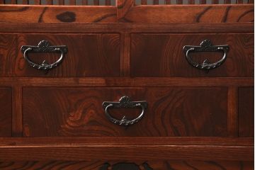 中古　美品　伝統民芸家具　迫力のある杢目が魅力的な岩谷堂箪笥サイドボード(引き出し、収納棚、キャビネット)(R-053080)