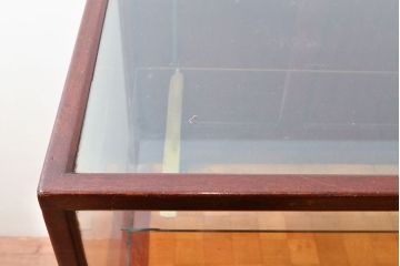 フランスアンティーク　マホガニー材　重厚感ある佇まいが目を引くガラスケース(ショーケース、カウンターテーブル、店舗什器)(R-053085)