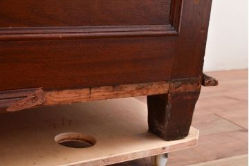フランスアンティーク　マホガニー材　重厚感ある佇まいが目を引くガラスケース(ショーケース、カウンターテーブル、店舗什器)(R-053085)