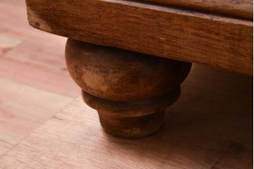 フランスアンティーク パイン材 味わいのある佇まいが最高の雰囲気を醸し出すカウンターテーブル(サイドボード、キャビネット、引き出し、店舗什器)(R-053087)