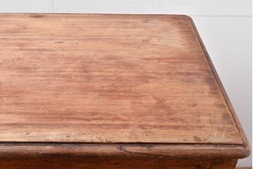 フランスアンティーク　パイン材　味わいのある佇まいが最高の雰囲気を醸し出すカウンターテーブル(サイドボード、キャビネット、引き出し、店舗什器)(R-053087)