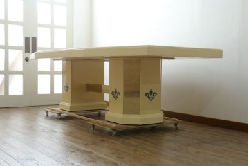 中古　フランス高級家具　八角形の天板が珍しい!お洒落なデザインが魅力の大型ダイニングテーブル　定価約130万円　(R-053090)