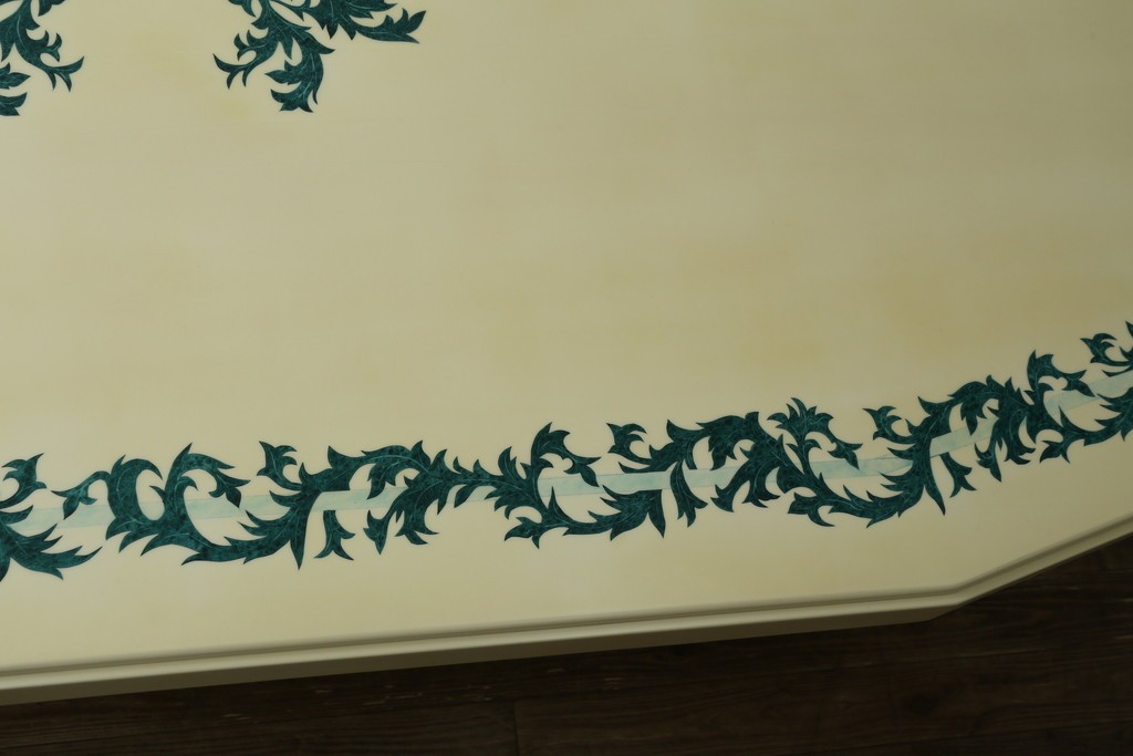 中古　フランス高級家具　八角形の天板が珍しい!お洒落なデザインが魅力の大型ダイニングテーブル　定価約130万円　(R-053090)