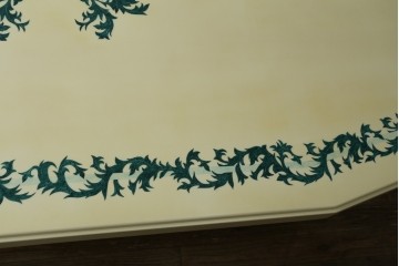 中古　フランス高級家具　八角形の天板が珍しい!お洒落なデザインが魅力の大型ダイニングテーブル　定価約130万円　(R-053090)