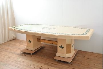 中古　フランス高級家具　八角形の天板が珍しい!お洒落なデザインが魅力の大型ダイニングテーブル(4人掛け、6人掛け、食卓)(定価約130万円)(R-053090)