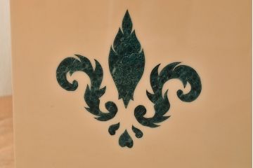 中古　フランス高級家具　八角形の天板が珍しい!お洒落なデザインが魅力の大型ダイニングテーブル(4人掛け、6人掛け、食卓)(定価約130万円)(R-053090)