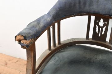 和製アンティーク　大正ロマン　ナラ材　レトロな佇まいが目を引く回転椅子(ドクターチェア、デスクチェア、回転イス、アームチェア)(R-053094)
