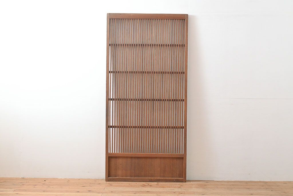 アンティーク建具　整然と並ぶ格子の美しさが魅力的な格子戸1枚(引き戸、建具)(R-053097)