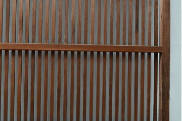 アンティーク建具　整然と並ぶ格子の美しさが魅力的な格子戸1枚(引き戸、建具)(R-053097)