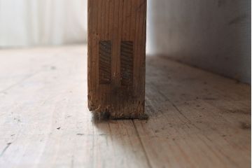 アンティーク建具　整然と並ぶ格子が和の風情を漂わせる格子戸1枚(引き戸、建具)(R-053098)