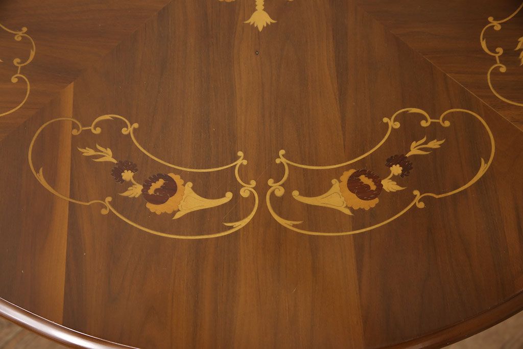 中古　イタリア製　美しい曲線のデザインが魅力的なリフティングテーブル(ダイニングテーブル、ラウンドテーブル)(R-053113)