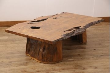 中古　美品　上手物　つまった杢目が美しい小振りな屋久杉座卓(ローテーブル、センターテーブル)(R-053115)