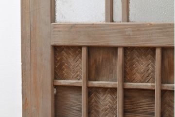 アンティーク建具　ダイヤガラス　枡格子に施された凝った意匠がアクセントになるガラス戸1枚(引き戸、建具)(R-053120)