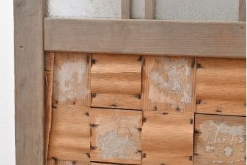 アンティーク建具　ダイヤガラス　枡格子に施された凝った意匠がアクセントになるガラス戸1枚(引き戸、建具)(R-053120)