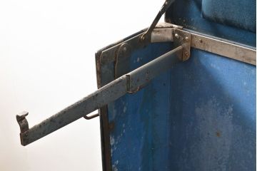 和製アンティーク　レトロな雰囲気のディスプレイとしてもおすすめな船トランク(ローテーブル、センターテーブル、収納)(R-053130)