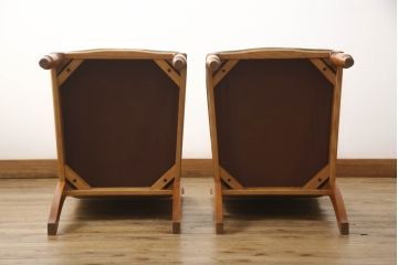 中古　美品　横浜クラシック家具　ダニエル(daniel)　A-543　クラシカルな佇まいが目を引くLDサイドチェア2脚セット(ダイニングチェア、椅子)(定価2脚で約41万円)(R-053135)