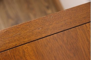 中古　美品　DREXEL HERITAGE(ドレクセルヘリテイジ)　Triune(トライユン)　優雅な佇まいが魅力のクリデンザキャビネット(クレデンザ、サイドボード、リビングボード)(定価約66万円)(R-053139)