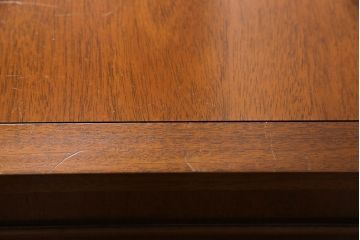 中古　美品　DREXEL HERITAGE(ドレクセルヘリテイジ)　Triune(トライユン)　優雅な佇まいが魅力のクリデンザキャビネット(クレデンザ、サイドボード、リビングボード)(定価約66万円)(R-053139)