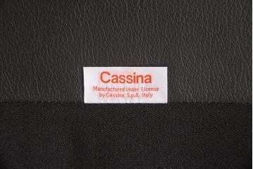 中古　超美品　Cassinaixc.(カッシーナイクスシー)　PORTOVENERE(ポルトヴェーネル)　天然革　くつろぎのひと時に活躍する1人掛けソファ(1P、シングル)(定価約67万円)(R-053142)
