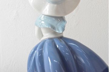 リヤドロ(LLADRO)　甘い花の香り　リンダ　春が来た　2点セット(フィギュリン)(R-053147)