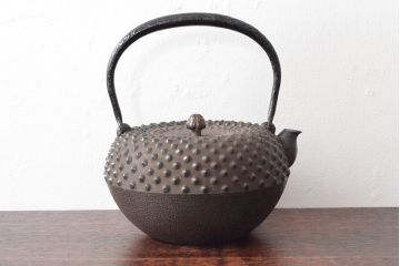 大正〜昭和初期　南部保寿堂　あられ　銀口霰鉄瓶　共箱(茶道具)(R-053148)
