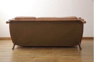 中古　美品　イタリア高級ソファ　Formitalia(フォルミタリア)製　味わいのある本革と凝ったデザインが魅力的な3人掛けレザーソファ(定価約120万円)(三人掛けソファ、3P)(R-053154)(検索ワード:グッチ、GUCCI)