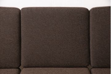 中古　宮崎椅子製作所　細身の美しいチェリー材のフレームが印象的なペーパーナイフソファ(3人掛けソファ、アームソファ)(R-053155)