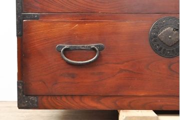 和製アンティーク　前面ケヤキ材　漆塗り　上質な和の空間づくりにぴったりの相馬箪笥(時代箪笥、仙台箪笥、和たんす、引き出し、チェスト)(R-053165)