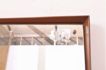 北欧ビンテージ　リメイク　スタイリッシュな佇まいが魅力的なウォールミラー(壁掛け、鏡、ヴィンテージ)(R-053175)