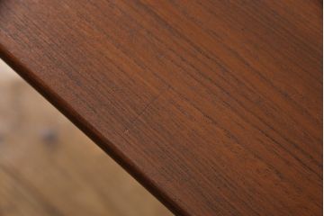 デンマークビンテージ　チーク材　機能的なデザインとつくりが魅力的なエレベーターテーブル(ダイニングテーブル、エクステンションテーブル、作業台、ヴィンテージ)(R-053182)