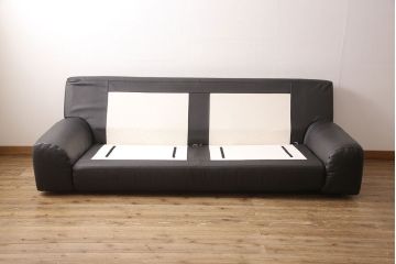 中古　美品　arflex(アルフレックス)　BENGODI(ベンゴディ)　本革　贅沢kなくつろぎの空間を演出する3人掛けレザーソファ(3Pソファ)(定価約230万円)(R-053184)