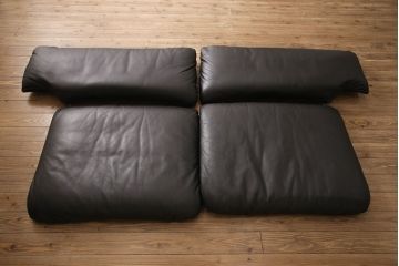中古　美品　arflex(アルフレックス)　BENGODI(ベンゴディ)　本革　贅沢kなくつろぎの空間を演出する3人掛けレザーソファ(3Pソファ)(定価約230万円)(R-053184)