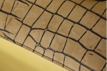 中古　GUCCI(グッチ)　Formitalia(フォルミタリア)　本革　目を惹く存在感で上質な空間づくりを叶えるレザーソファ(一人掛け、アームソファ)(定価約60万円)(R-053187)