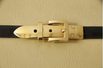 中古　GUCCI(グッチ)　Formitalia(フォルミタリア)　本革　目を惹く存在感で上質な空間づくりを叶えるセンターテーブル(リビングテーブル、ローテーブル)(定価約70万円)(R-053188)