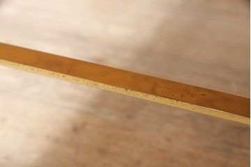 中古　GUCCI(グッチ)　Formitalia(フォルミタリア)　本革　目を惹く存在感で上質な空間づくりを叶えるセンターテーブル(リビングテーブル、ローテーブル)(定価約70万円)(R-053188)