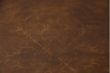 中古　イタリア家具　ス・ミズーラ(SU MISURA)　Brianza(ブリアンツァ)　脚の彫刻が目を惹くクラシカルな佇まいのダイニングテーブル(4人掛け、6人掛け)(R-053189)
