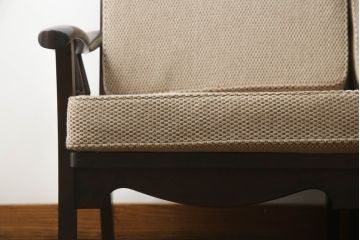 和製ビンテージ　北海道民芸家具　クラシカルな佇まいが美しい3人掛けソファ(三人掛けソファ、3P、ヴィンテージ)(R-053192)