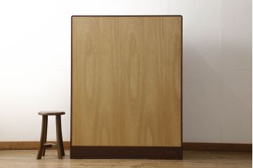 中古　国産　工芸家具　ケヤキ材　蒔絵　朱塗りが美しい和箪笥(総桐箪笥、桐たんす、着物箪笥、引き出し)(定価約120万円)(R-053207)