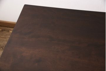 ビンテージ家具　松本民芸家具　洗練された佇まいが魅力の棚付きダイニングテーブル(食卓、2人掛け、ヴィンテージ)(R-053210)