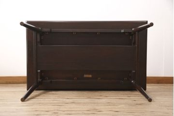 ビンテージ家具　松本民芸家具　落ち着きのある上品さが魅力的な棚付きダイニングテーブル(食卓、2人掛け、4人掛け、ヴィンテージ)(R-053211)
