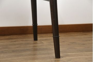 ビンテージ家具　松本民芸家具　洗練された佇まいが上品な棚付きダイニングテーブル(食卓、2人掛け、4人掛け、ヴィンテージ)(R-053213)