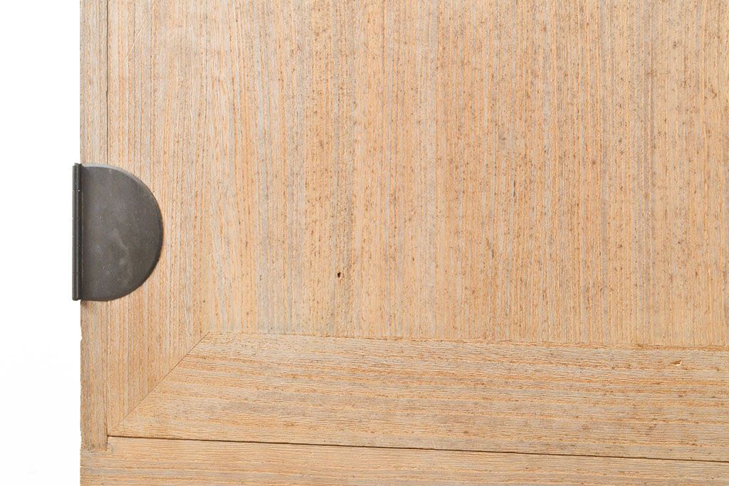 和製アンティーク　シンプルなデザインの中に上質なつくりの良さが感じられる総桐箪笥(桐たんす、時代箪笥、和箪笥、衣装箪笥)(R-053215)