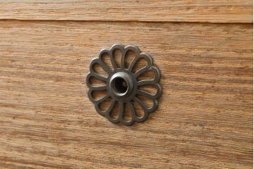 和製アンティーク　シンプルなデザインの中に上質なつくりの良さが感じられる総桐箪笥(桐たんす、時代箪笥、和箪笥、衣装箪笥)(R-053215)