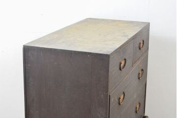 和製アンティーク　歴史を感じさせる佇まいが魅力的な時代箪笥(チェスト、引き出し、和タンス、収納箪笥)(R-053217)