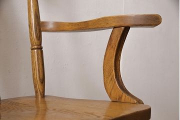中古　IDC大塚家具取扱い　Shin-Lee(シンリー)　オーク材　アジアンテイストのお部屋にも馴染むダイニングチェア(アームチェア、板座チェア)(R-053218)
