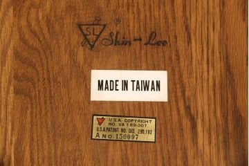 中古　IDC大塚家具取扱い　Shin-Lee(シンリー)　オーク材　アジアンテイストのお部屋にも馴染むダイニングチェア(アームチェア、板座チェア)(R-053218)